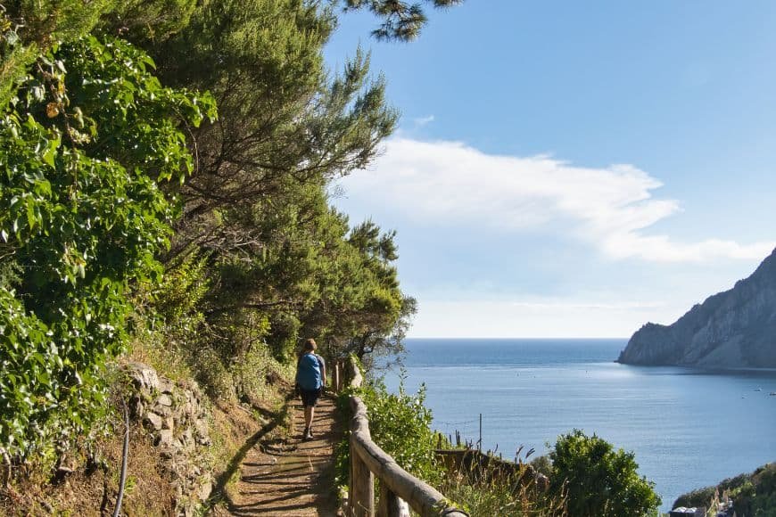 Things to Do in Cinque Terre, hiking the Sentiero Azzurro trail between Monterosso and Vernazza