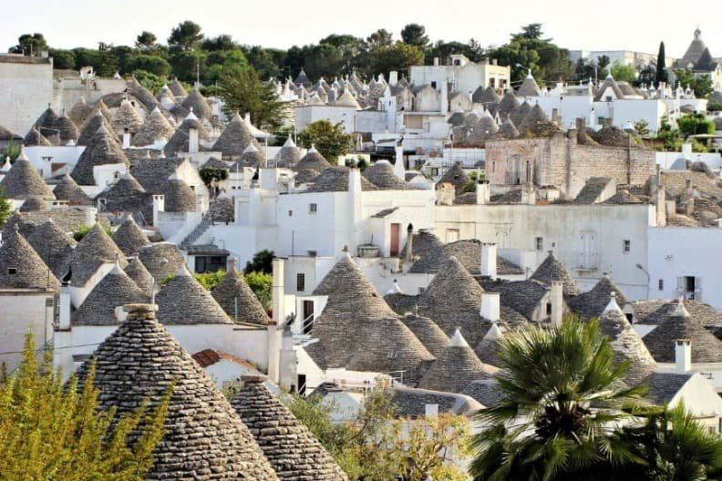 Alberobello Travel Guide