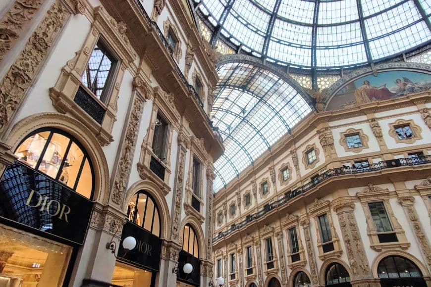 is Milan Worth Visiting, Galleria Vittorio Emanuele II