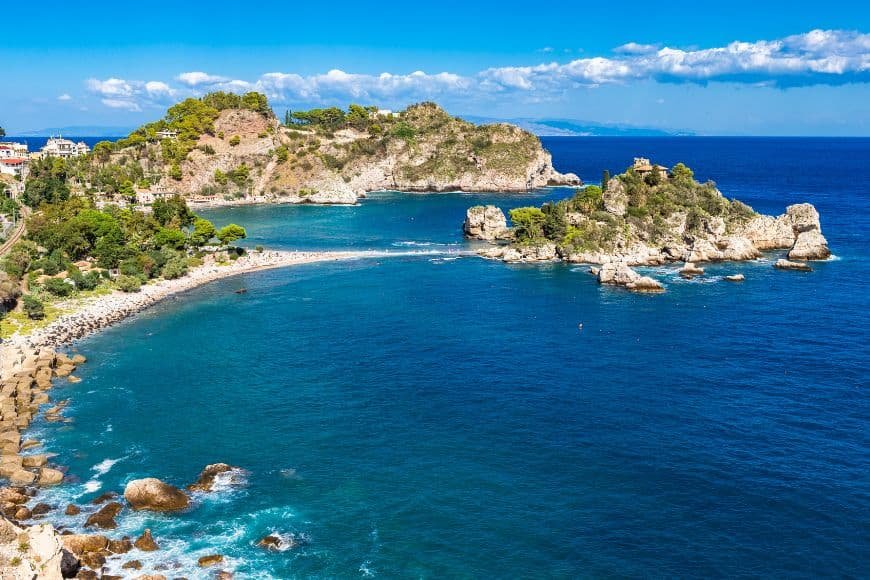 Sicily Travel Guide, Isola Bella Beach in Taormina, Sicily
