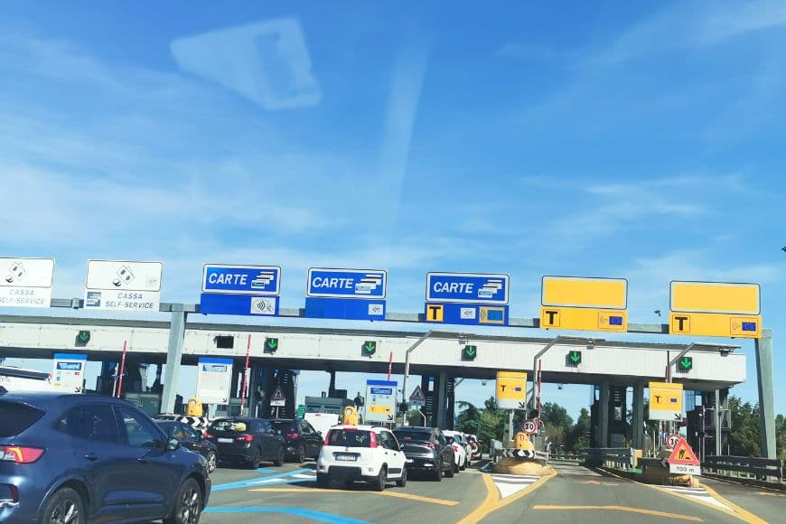 Is it hard to drive in Italy as a tourist, Italian Toll Roads