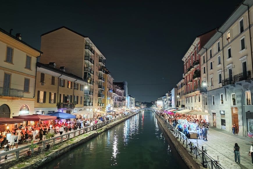How Many Days in Milan, Navigli canals in Milan with restaurants and evening atmosphere