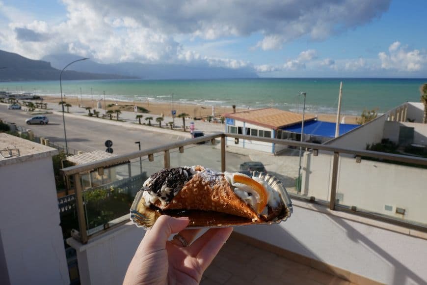Sicily Travel Guide, Sicilian Cannolo Traditional Dessert