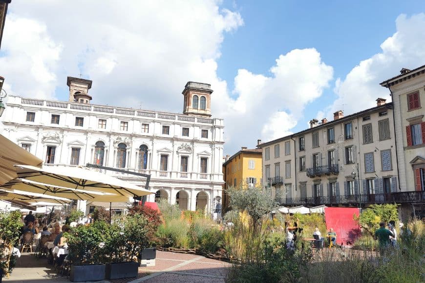 Bergamo Travel Guide, Palazzo Nuovo In Piazza Vecchia Bergamo Italy