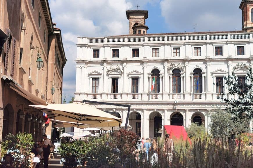 Things To Do In Bergamo, Palazzo Nuovo In Piazza Vecchia Bergamo