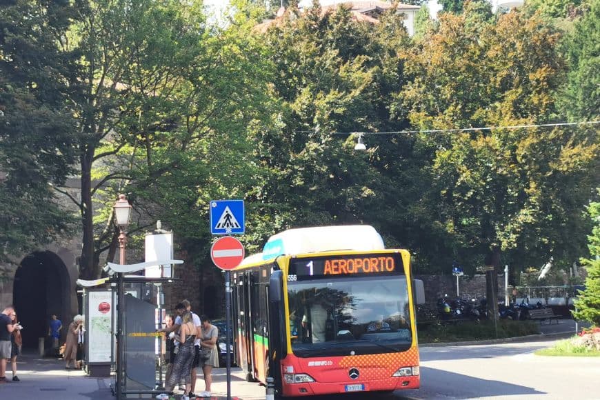 Bergamo Travel Guide, Public Airport Bus In Bergamo Italy