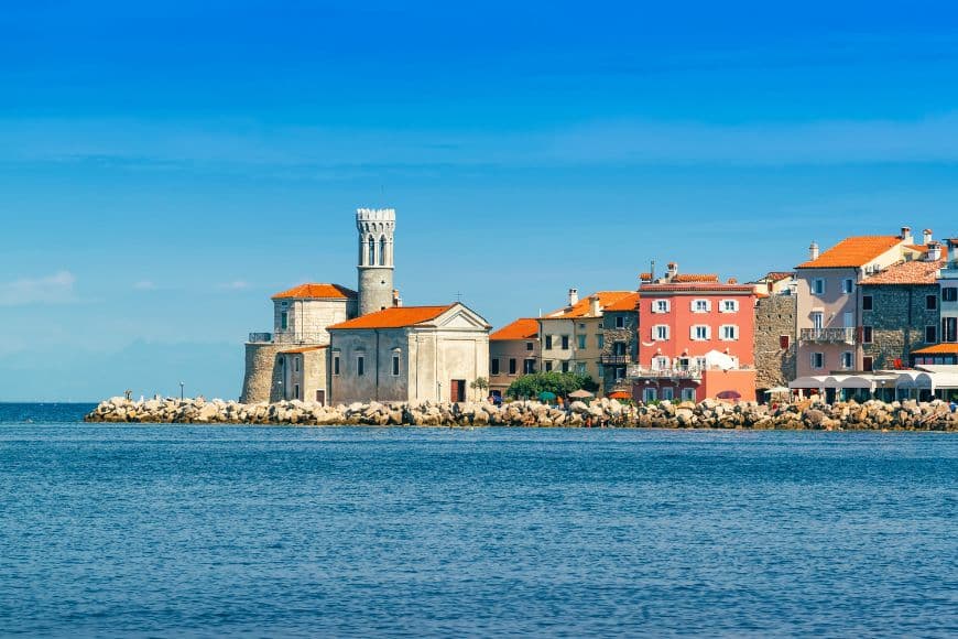 Slovenia Travel Guide, Colorful buildings and the Adriatic coastline in Piran, Slovenia