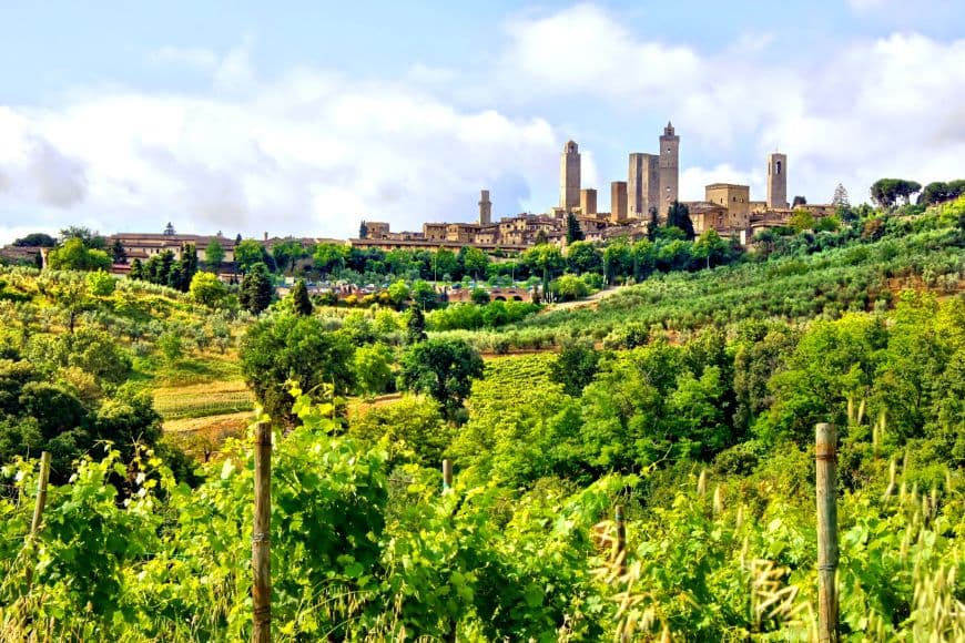 Do You Need A Car in Tuscany, Medieval Tuscan hill town surrounded by vineyards and rolling hills